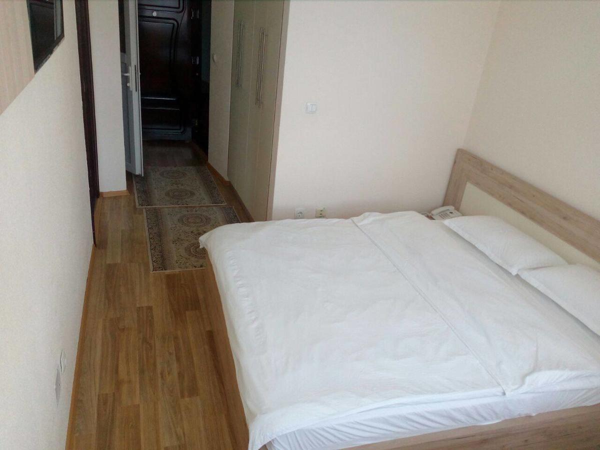 פריזאי Bolero Hotel מראה חיצוני תמונה