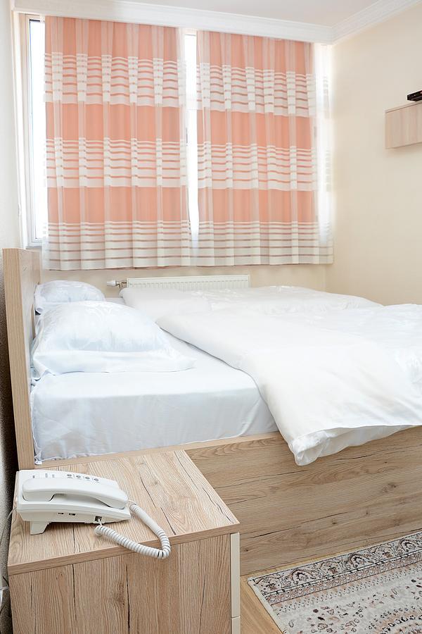 פריזאי Bolero Hotel מראה חיצוני תמונה