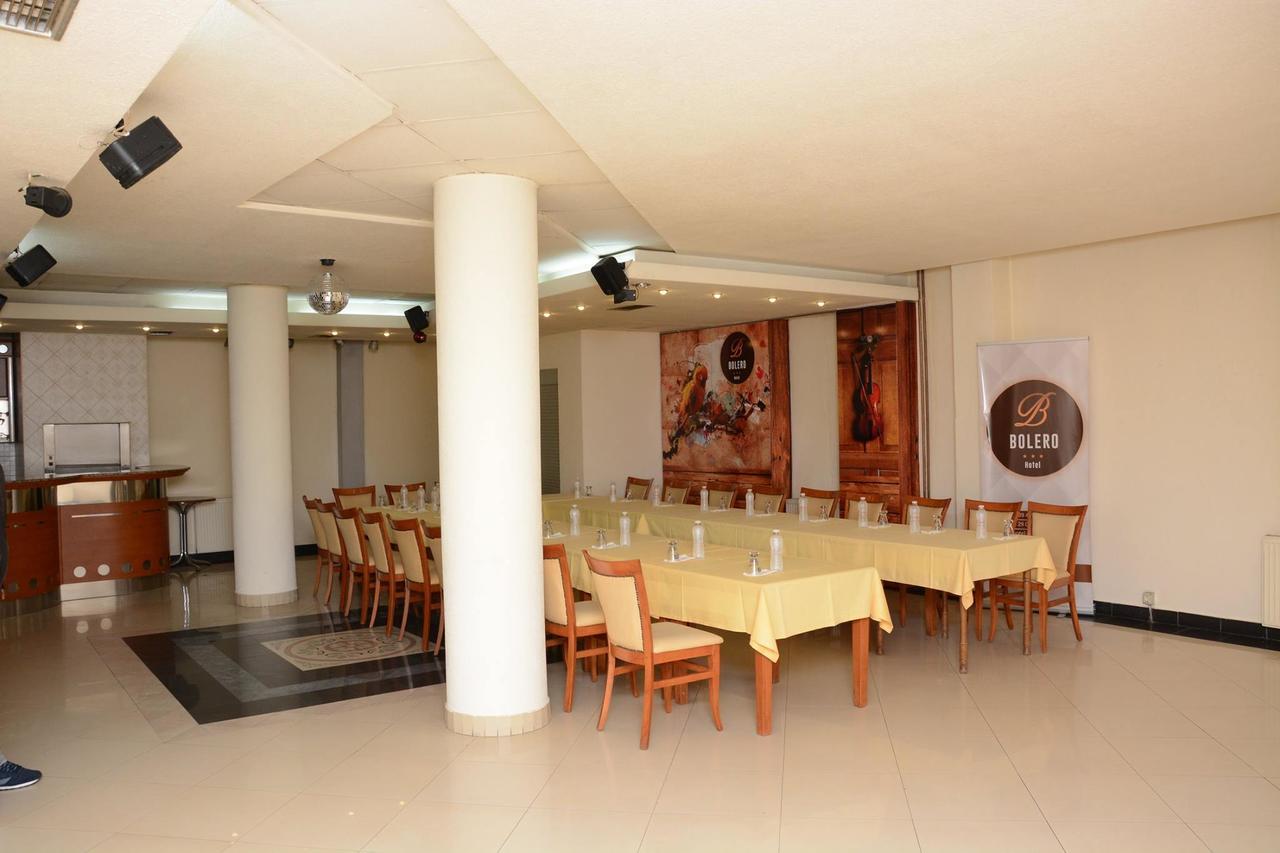 פריזאי Bolero Hotel מראה חיצוני תמונה
