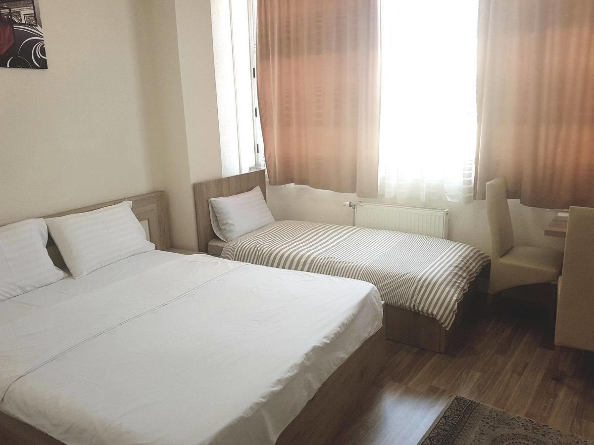 פריזאי Bolero Hotel מראה חיצוני תמונה