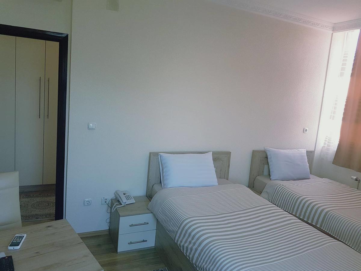 פריזאי Bolero Hotel מראה חיצוני תמונה