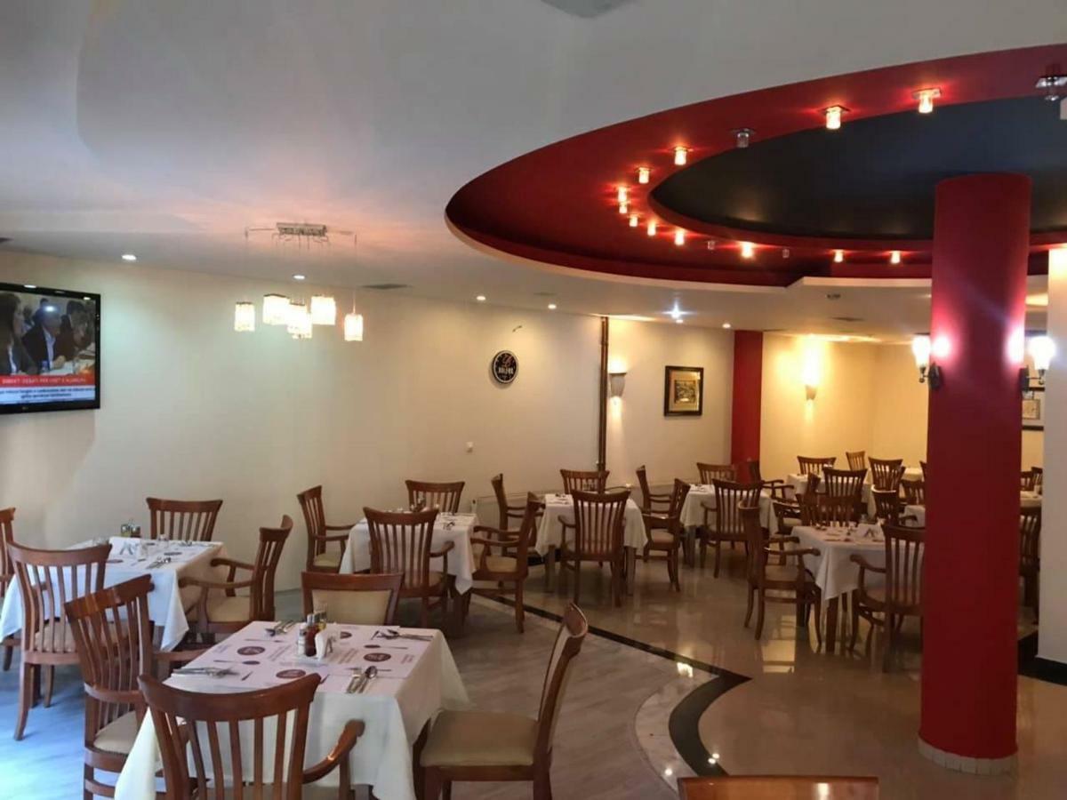 פריזאי Bolero Hotel מראה חיצוני תמונה